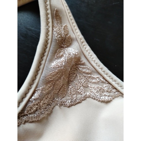 Bali Bra 40D Passion for Comfort Minimizer Underwire Flesh Tone - Picture 1 of 9